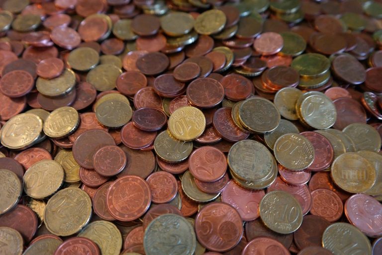 Pożyczka na spłatę zus: korzyści i zalety finansowania przez ff24