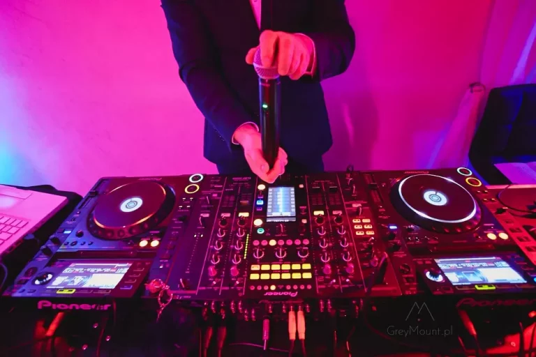 Dj na wesele w krakowie – idealny wybór na niezapomnianą imprezę
